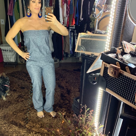 💙Jumpsuit 💙 - Picture 2 of 4